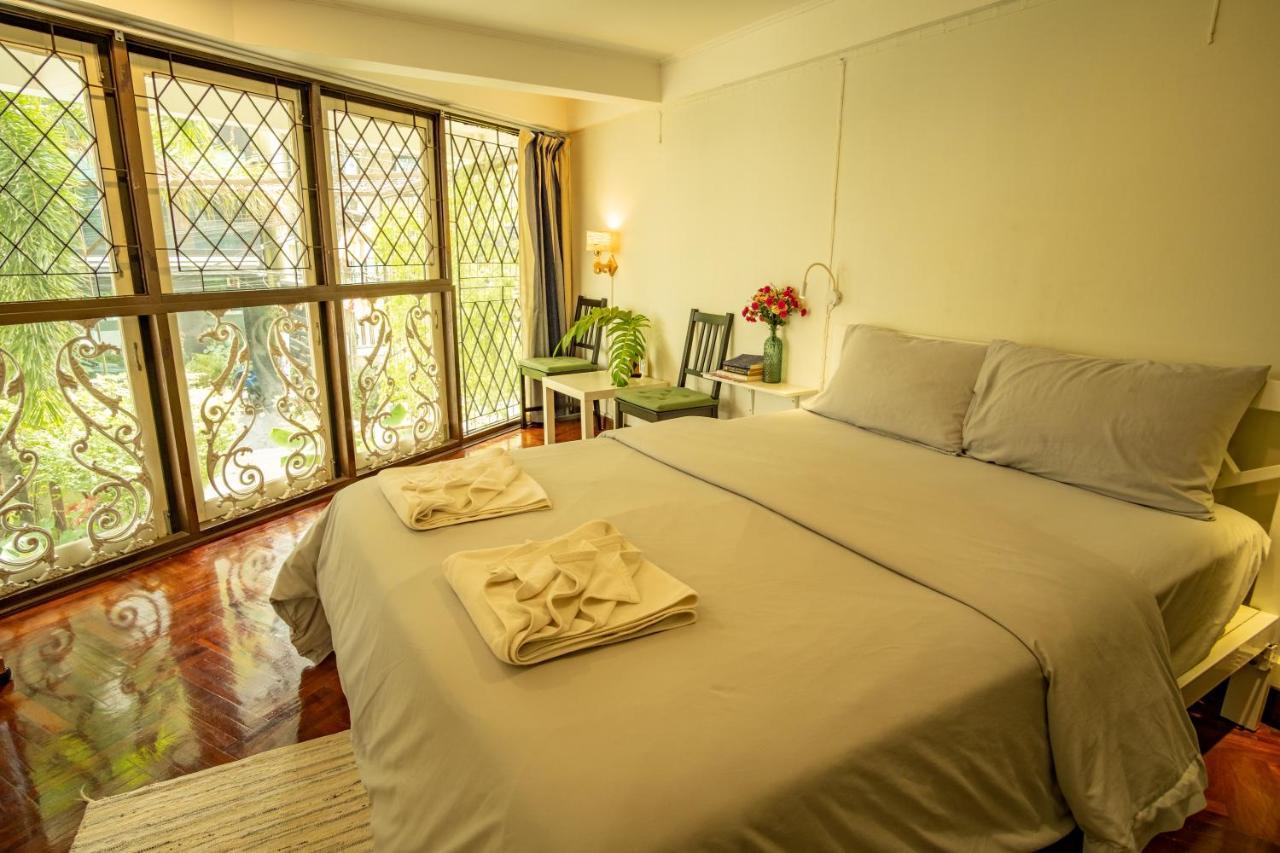 Home16 Sukhumvit16 Бангкок Екстер'єр фото